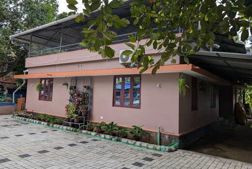 Thekkumkattil Villa