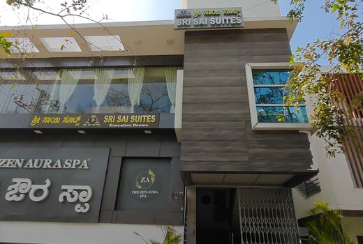Flagship OYO Hotel Sri Sai Suites