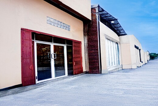 Dancenter Kapten Muslim Residence