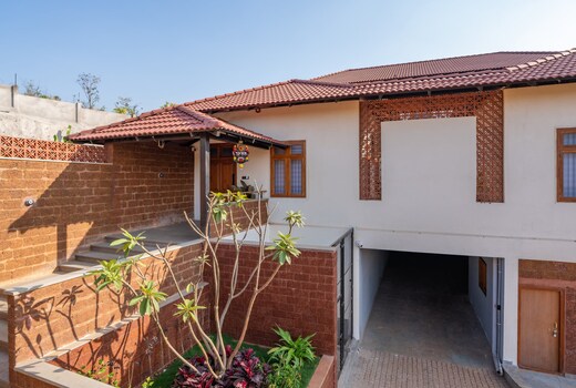 Hillside Villa 3BR pool view