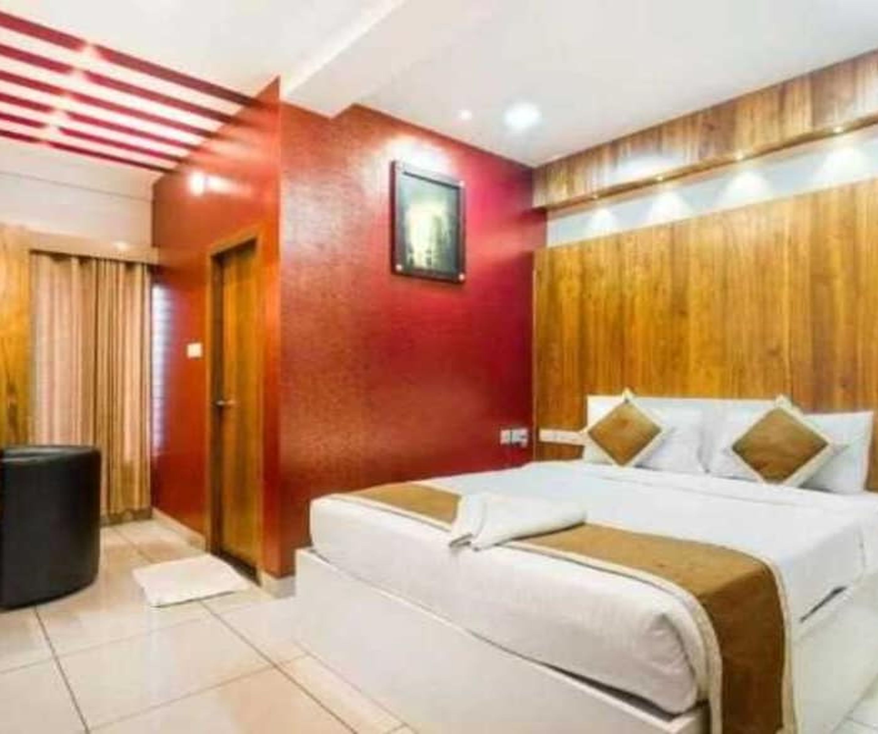 POP 84448D Nextel Inn, Calicut