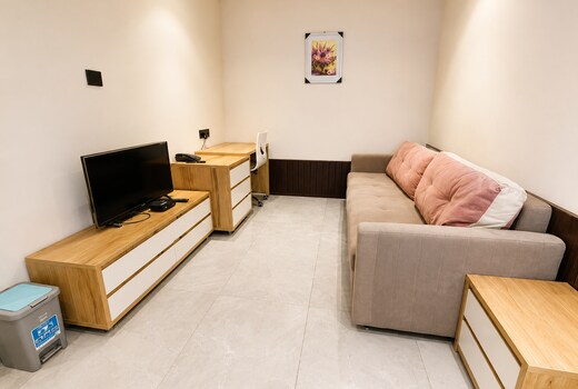 stayEZ Studio Apartments