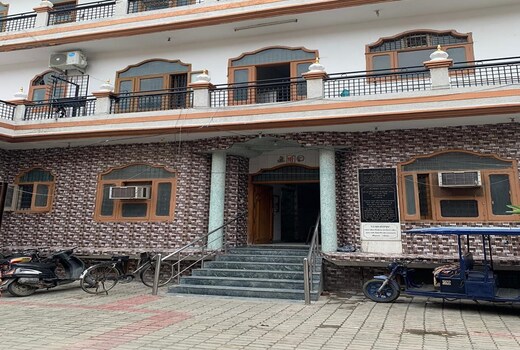 Hotel S.N.P.