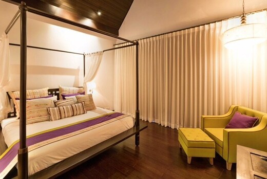 Luxurious Serviced 4 bedroom Villa with Caretaker