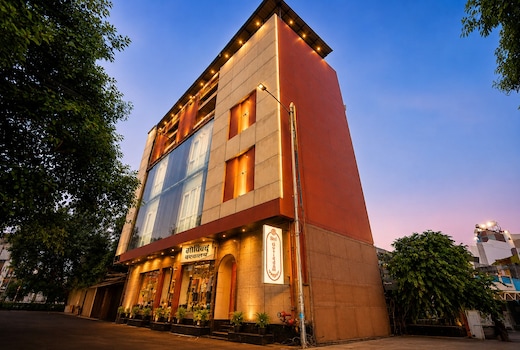 Hotel Shri Govindam Banaras 2.6km from Shri Kashi Vishwanath Temple