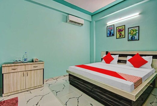 Hotel O Ayansh Residency