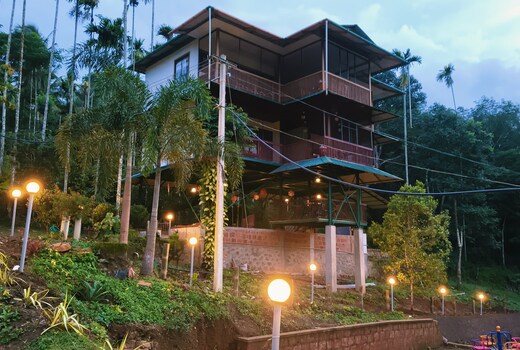 Greens Vista Wayanad Homestay Near Natural Stream