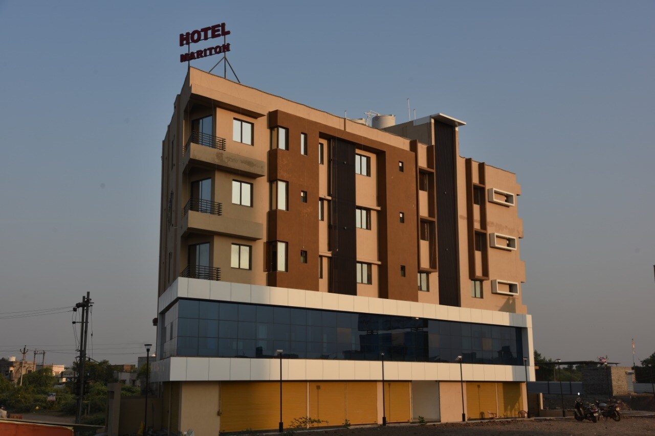 HOTEL MARITON