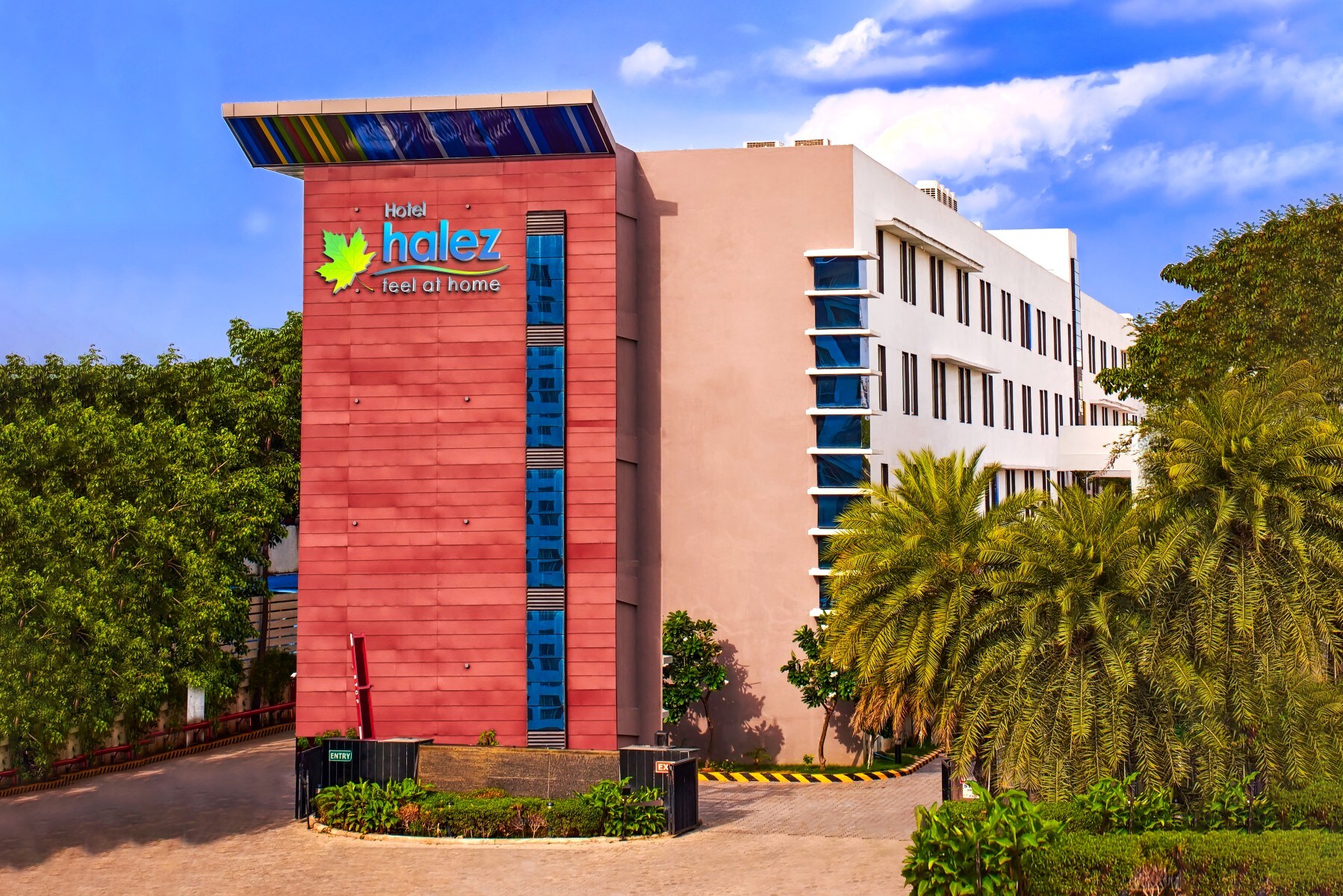 HOTEL HALEZ