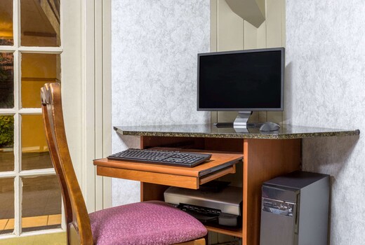 Howard Johnson by Wyndham Athens