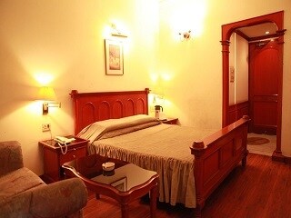 HOTEL RAJMAHAL