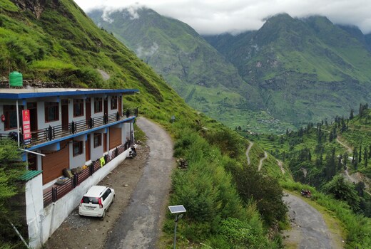 Kuari Pass Inn