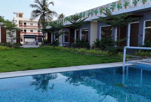 Umino Beach Resort Muthukadu