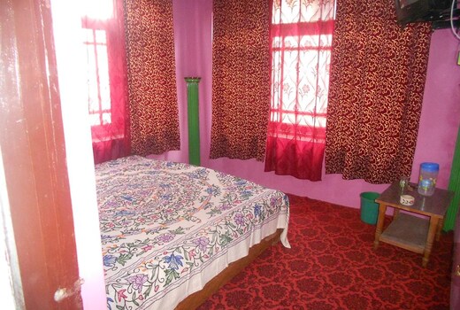 Hotel Qayaam