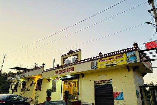 Rohisa Bagh Resort