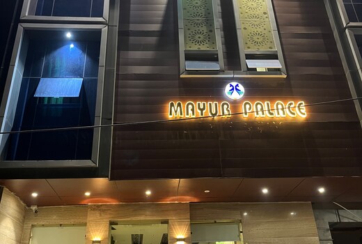 HOTEL MAYUR PALACE & HOME STAY