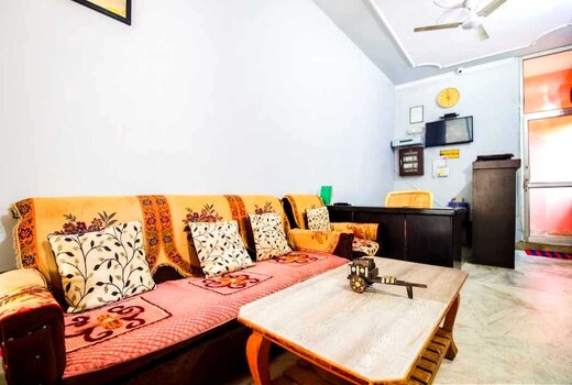 Hotel O by OYO CASTLE HOME STAY