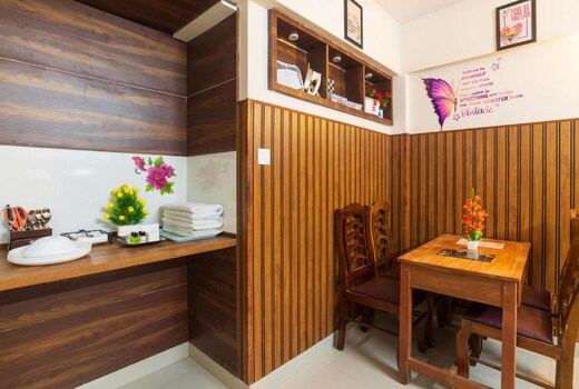 Stella Marries Airpot Lounge