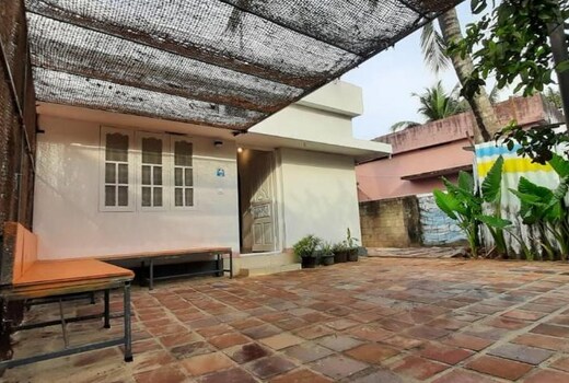aloft homestay