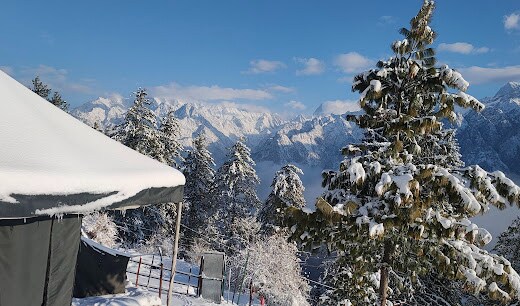 The sunset hill- Auli