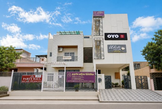 Hotel O White lotus hotel