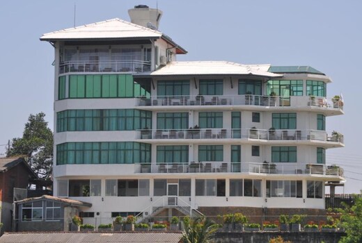 AMAARA SKY HOTEL