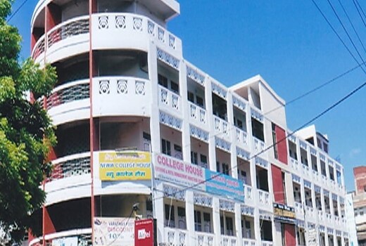 Hotel New College House