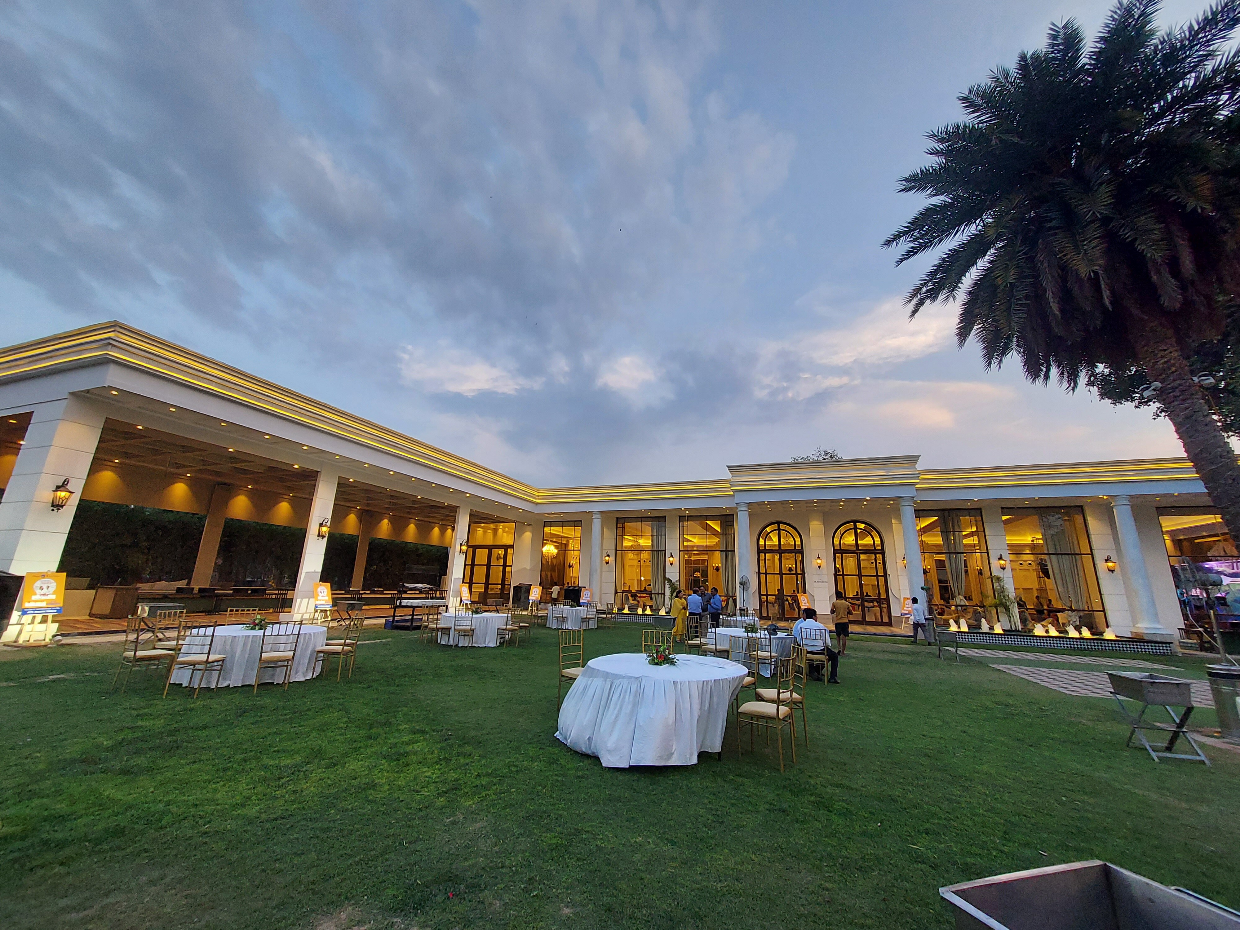 KINGSTON RESORT