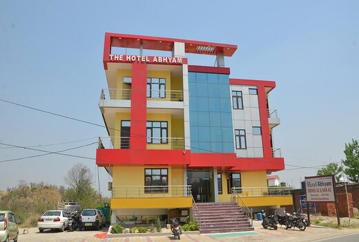 Hotel Abhyam