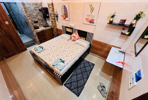 Cozy room near Saket
