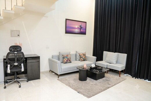 Green Luxury duplex at 9th Floor Loft