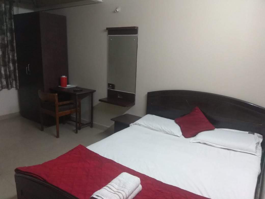 Hotel Maurya Paradise Inn - Yeshwanthpur