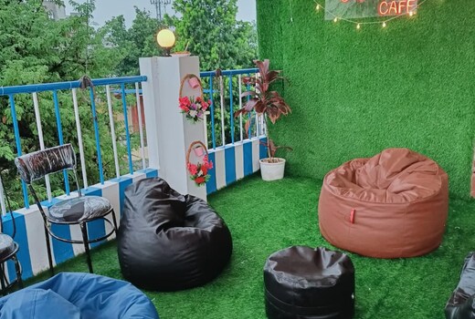 New Aroma Guest House