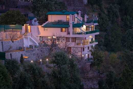 V are Family Lion's Terrace Wing | 4BR in 7BHK hill-top luxury Estate