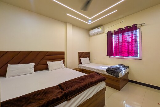 HOTEL KASHI PALACE & RESTORANT