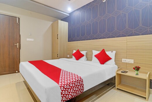 Hotel O The Botanica Grand