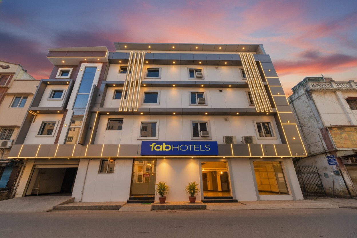 FabHotel Dev Palace