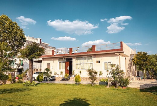 THE AKARI HOUSE