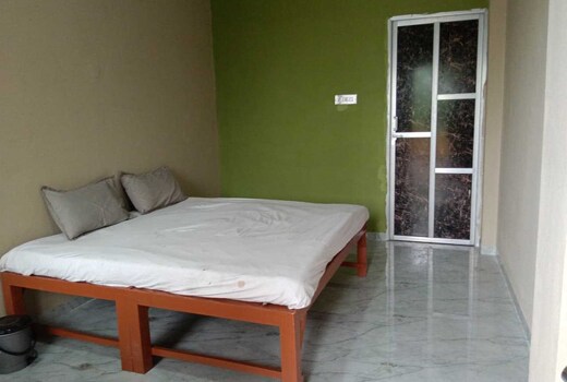 SPOT ON Avantika Guest House