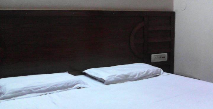 Karnail Hotel And Restaurant