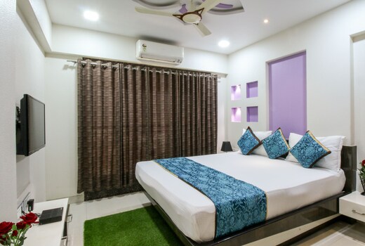 Aristo Hospitality Apartment - Santacruz