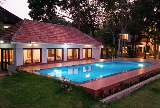 Shantitheeram Ayurveda Lakeside Heritage Resort