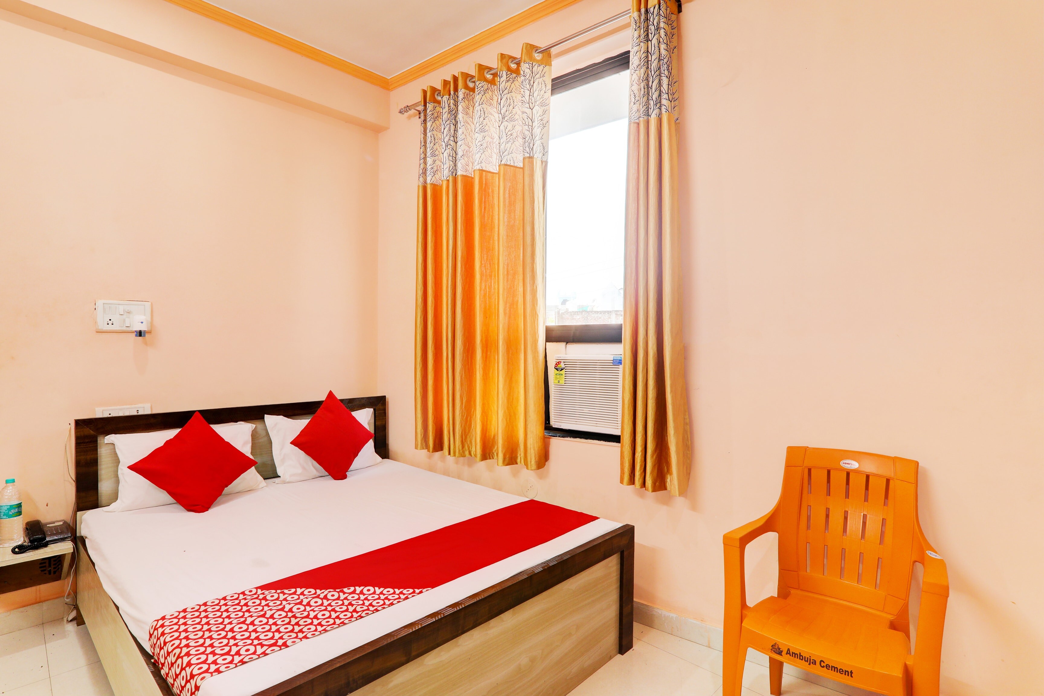 Hotel O Cp Residency
