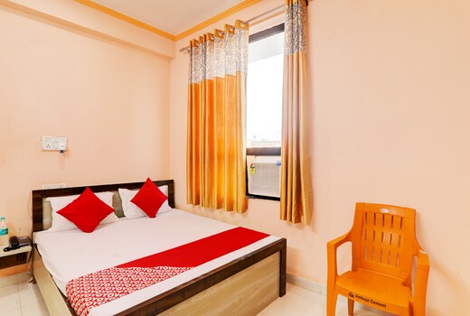 Hotel O Cp Residency