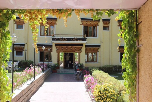 Noble House