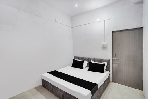 Hotel O Golden Hotel