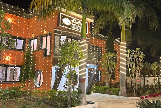 OmVana Hotel &Garden