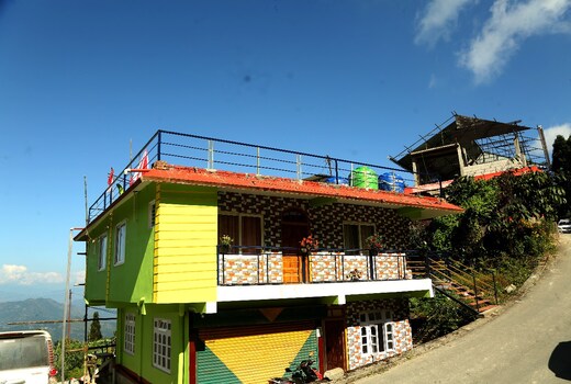 HIMALAYAN BLISS HOMESTAY