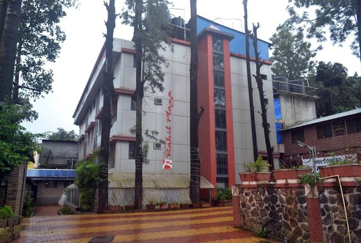 Hotel Rahil Plaza