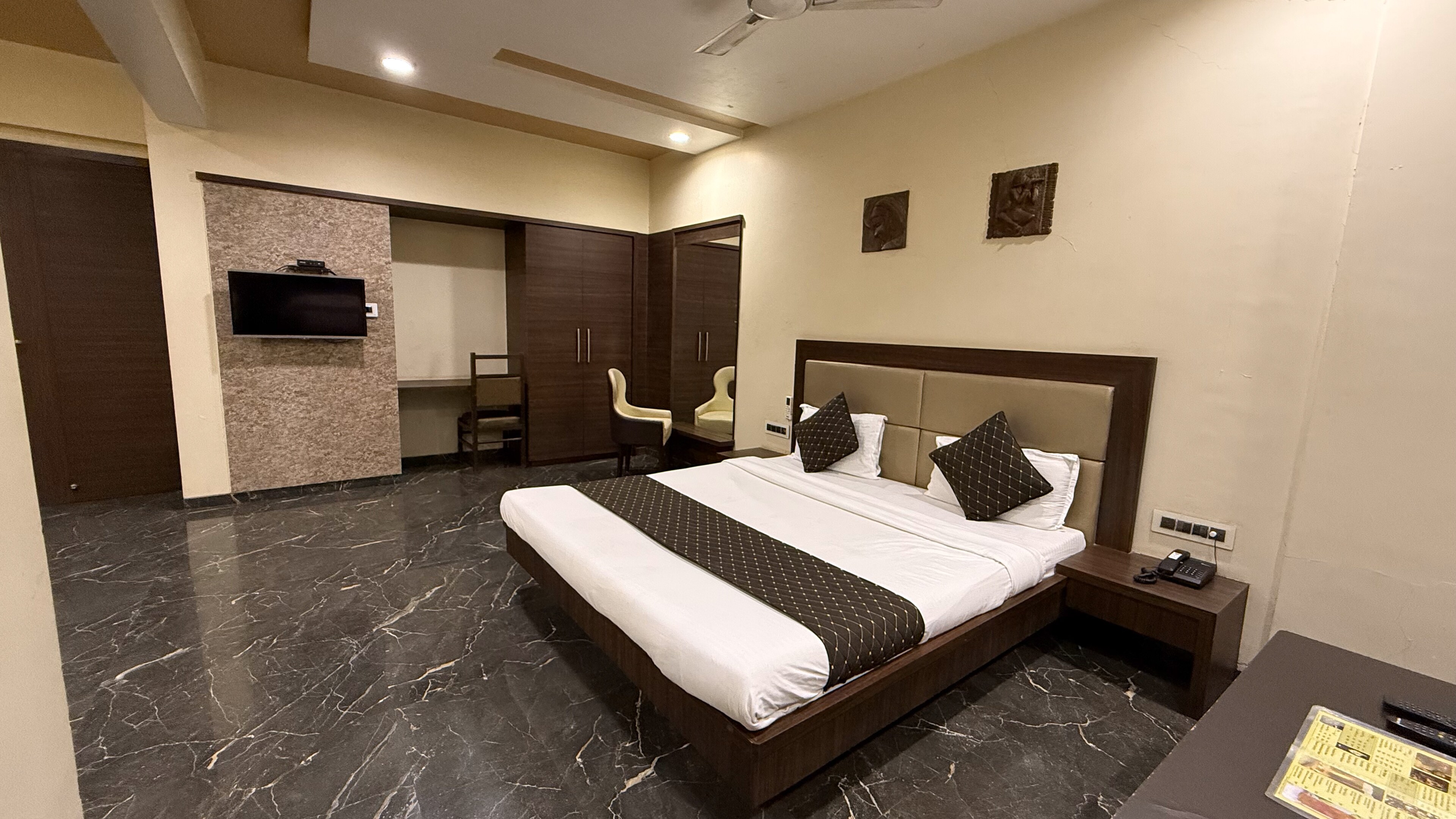 HOTEL JAWAHAR